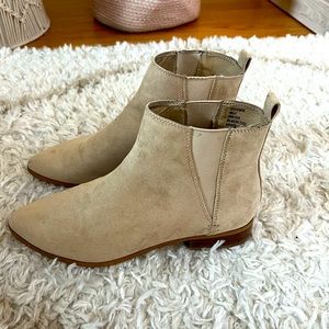 Gently worn Lulu’s beige boots!